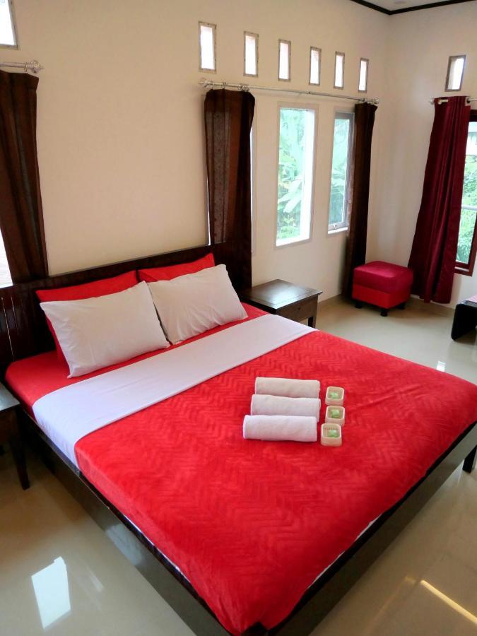 The Sanduk Homestay Rantepao Exterior foto